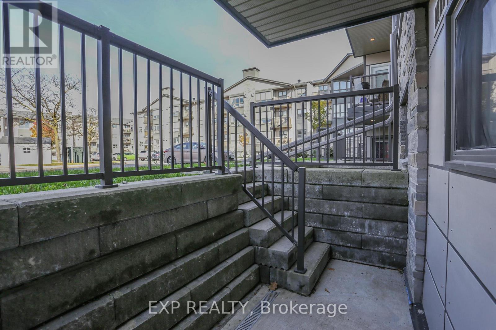 108 - 1 JACKSWAY CRESCENT
