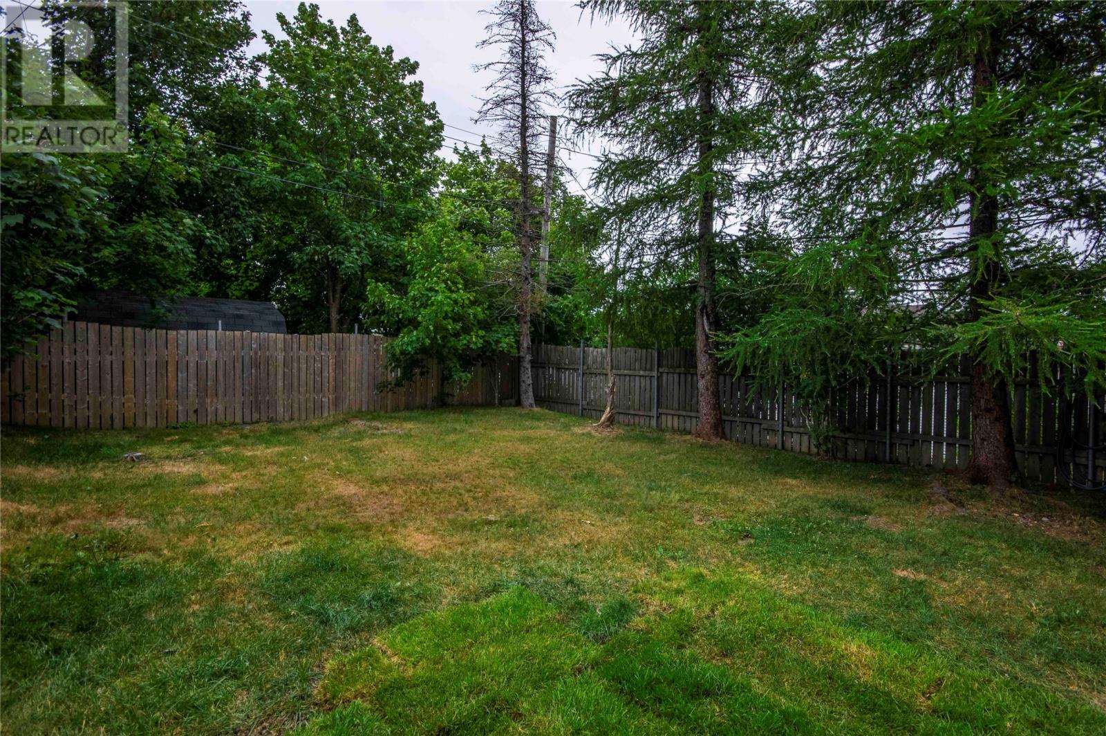 4 Browne Crescent