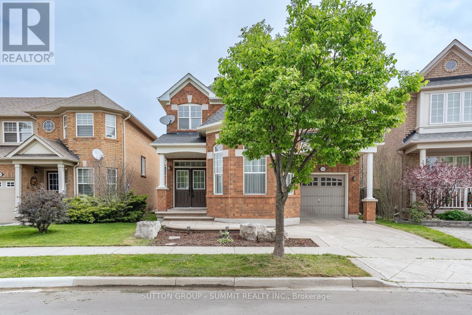 1283 ROBSON CRESCENT