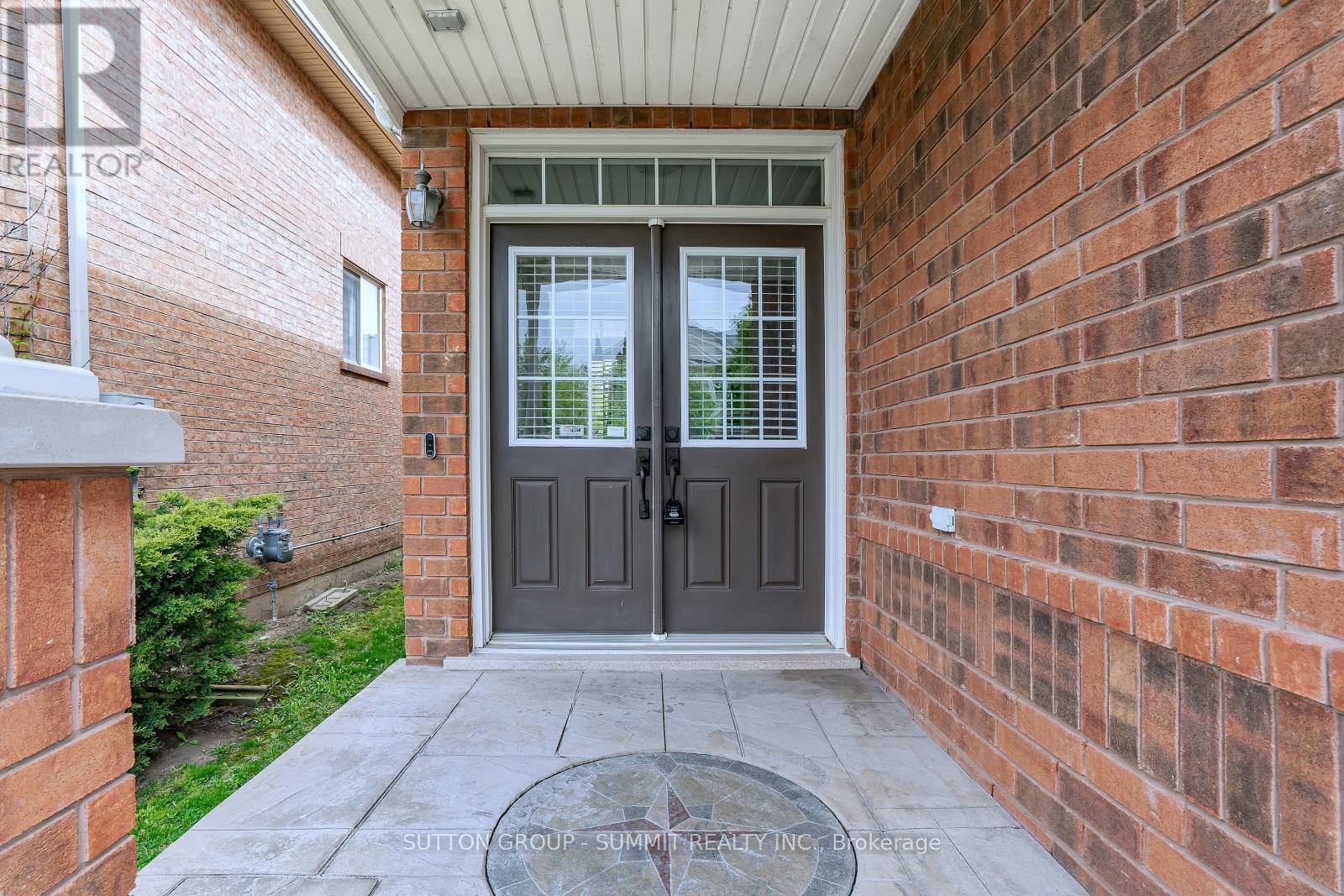 1283 ROBSON CRESCENT