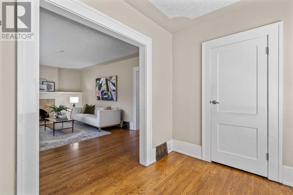324 Superior Avenue SW