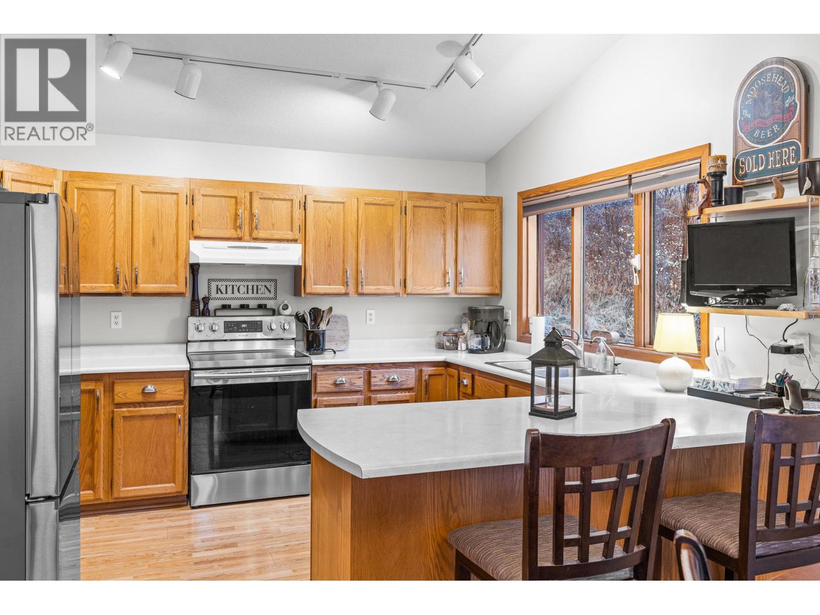 16455 Commonage Road