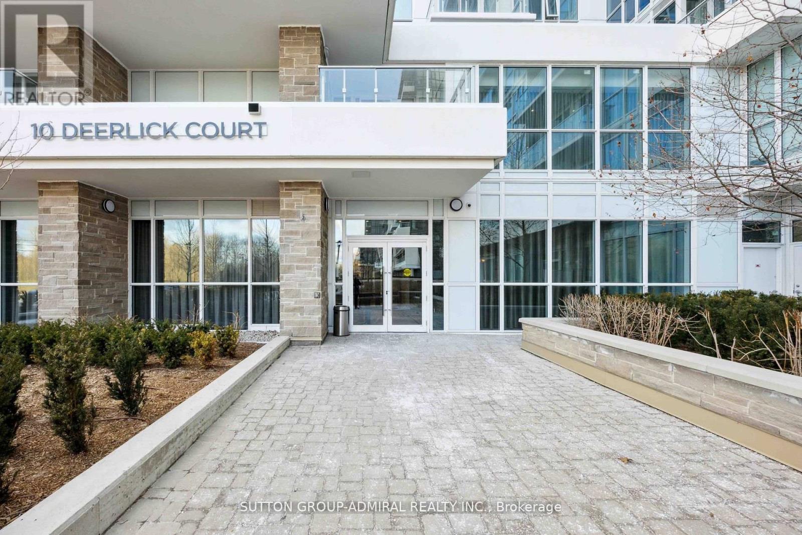 914 - 10 DEERLICK COURT