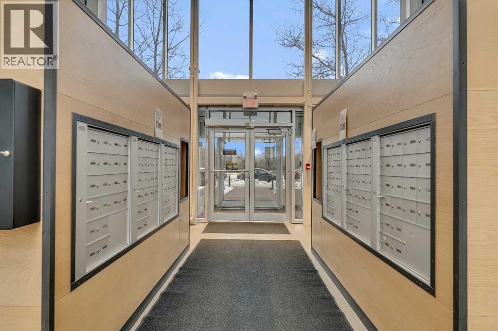 412, 63 Inglewood  SE