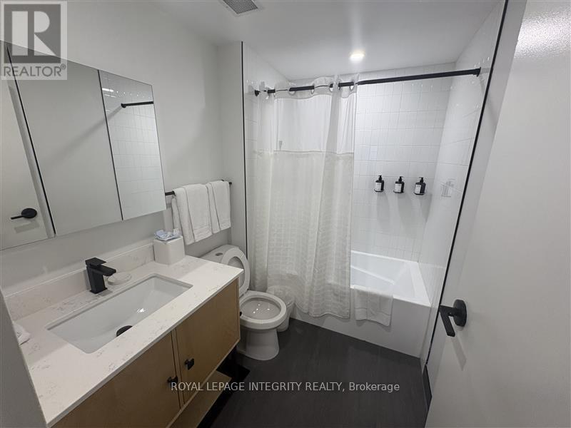 717 - 161 LAURIER AVENUE W