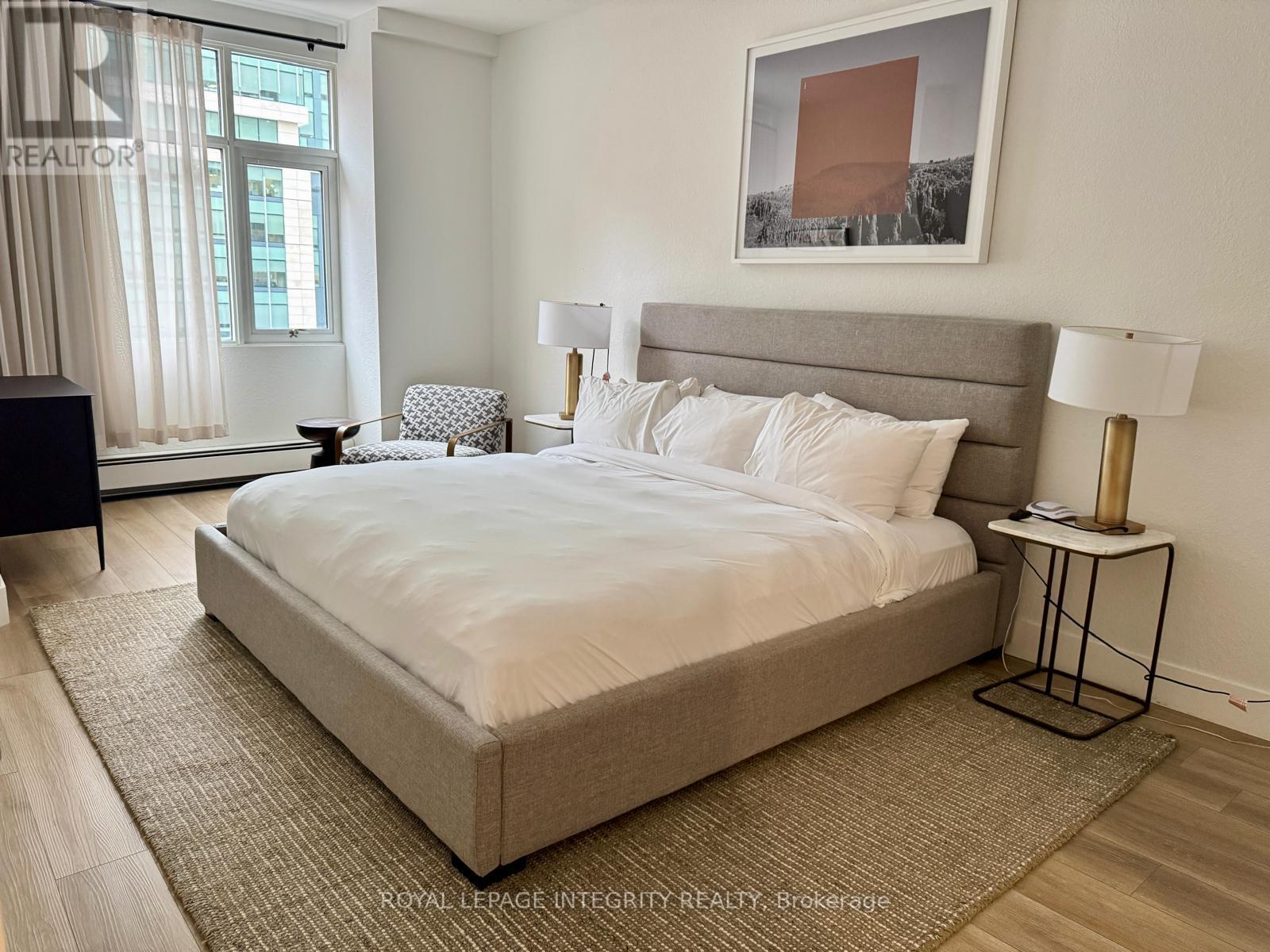 717 - 161 LAURIER AVENUE W