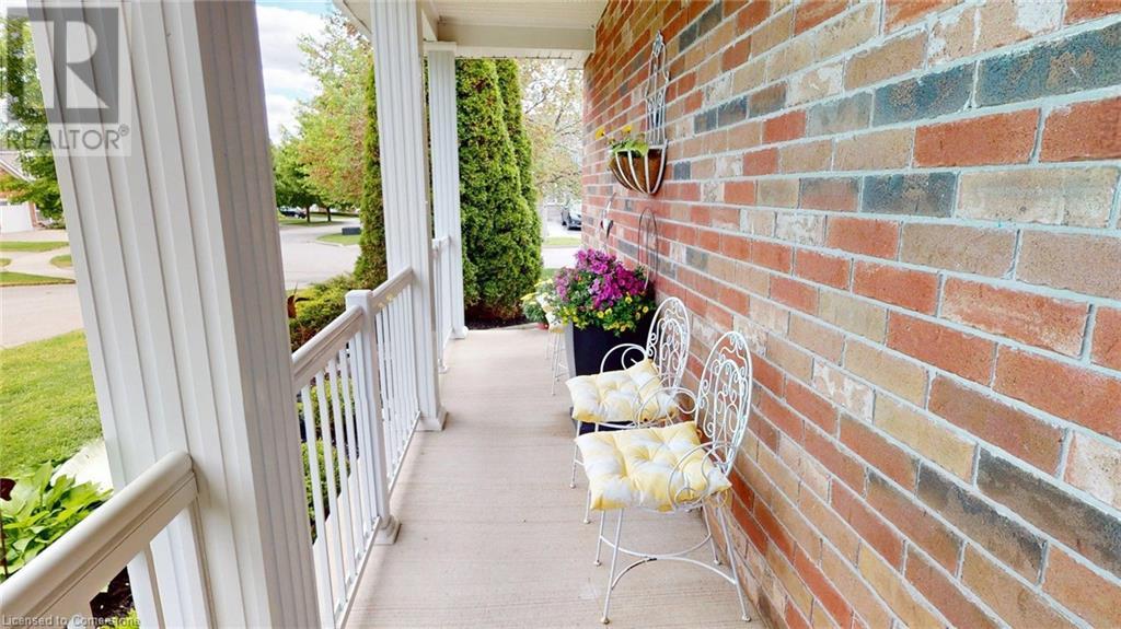 87 SCHRODER Crescent