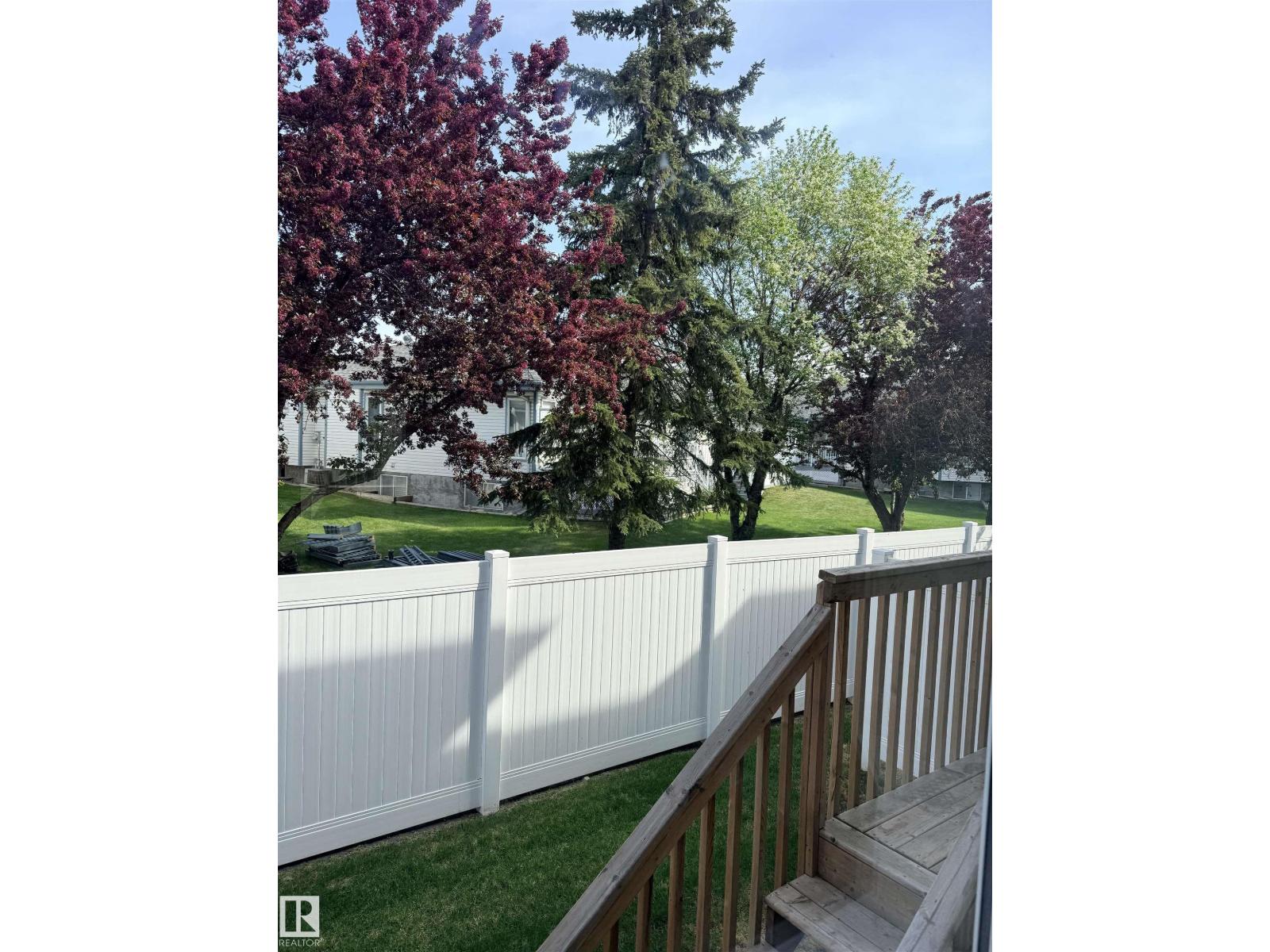 #22 9703 174 ST NW NW