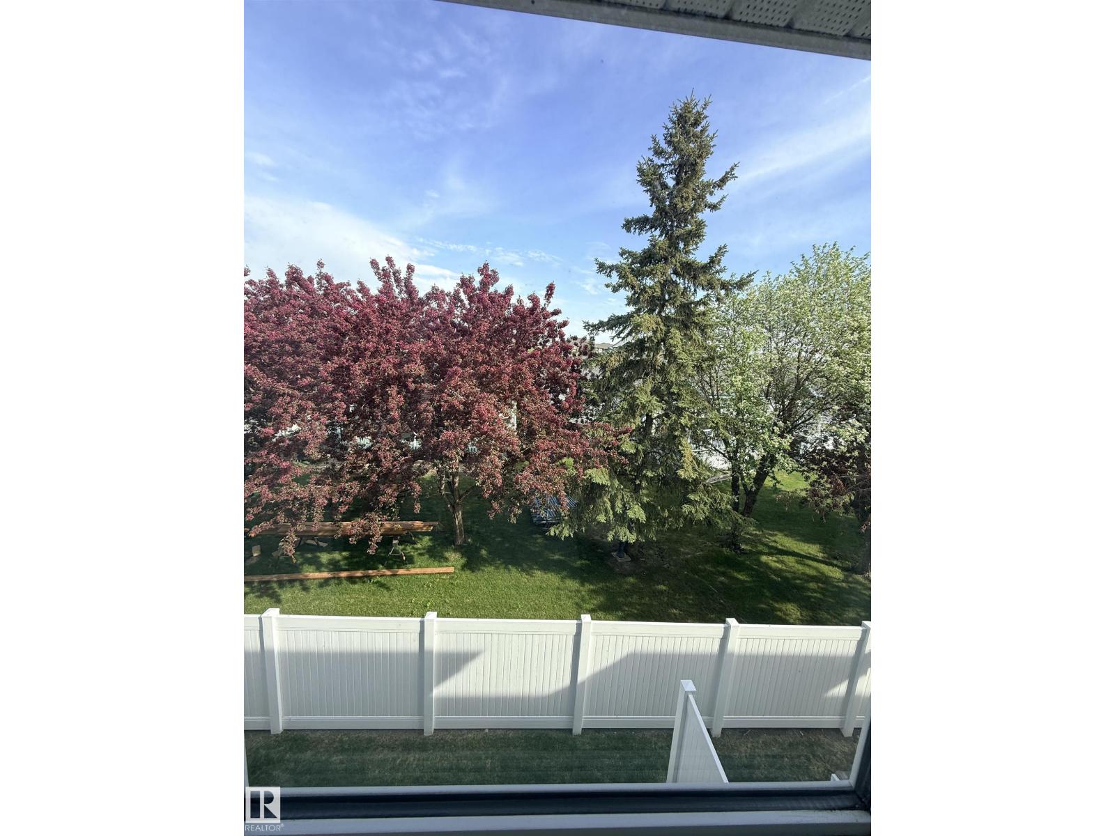 #22 9703 174 ST NW NW