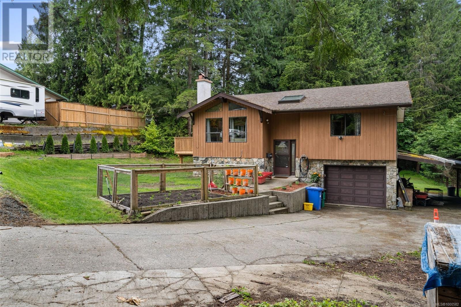 2710 Bob-O-Link Dr
