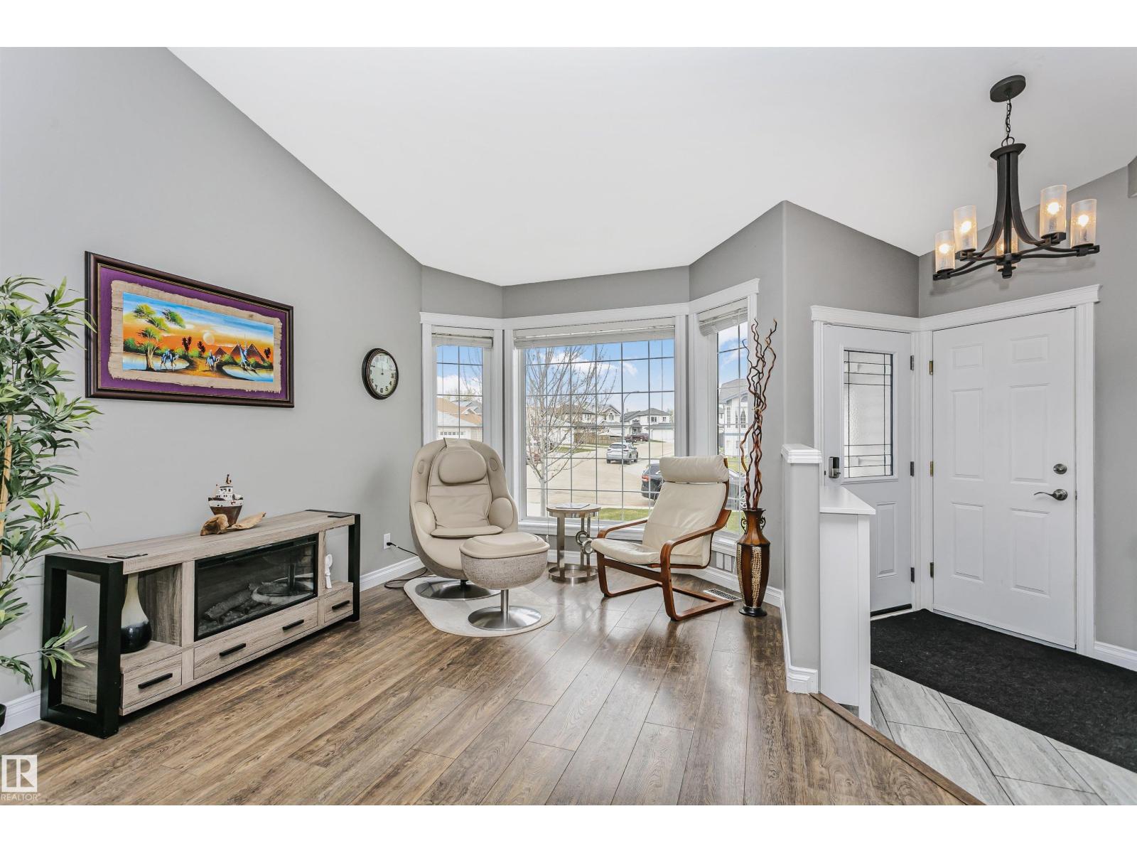 12907 136 ST NW NW
