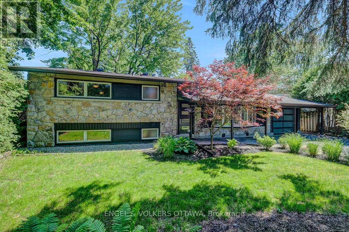 54 QUALICUM STREET