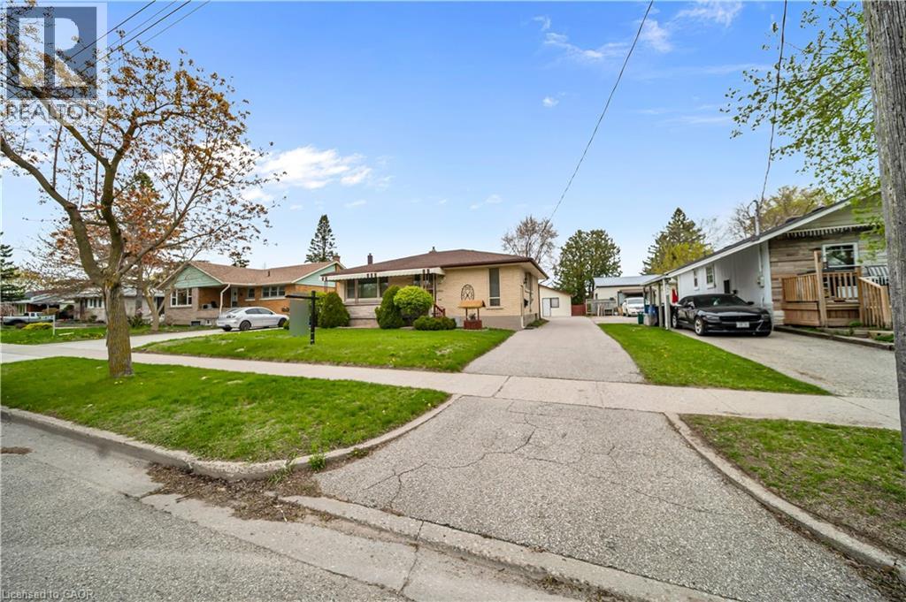 144 BYRON Avenue