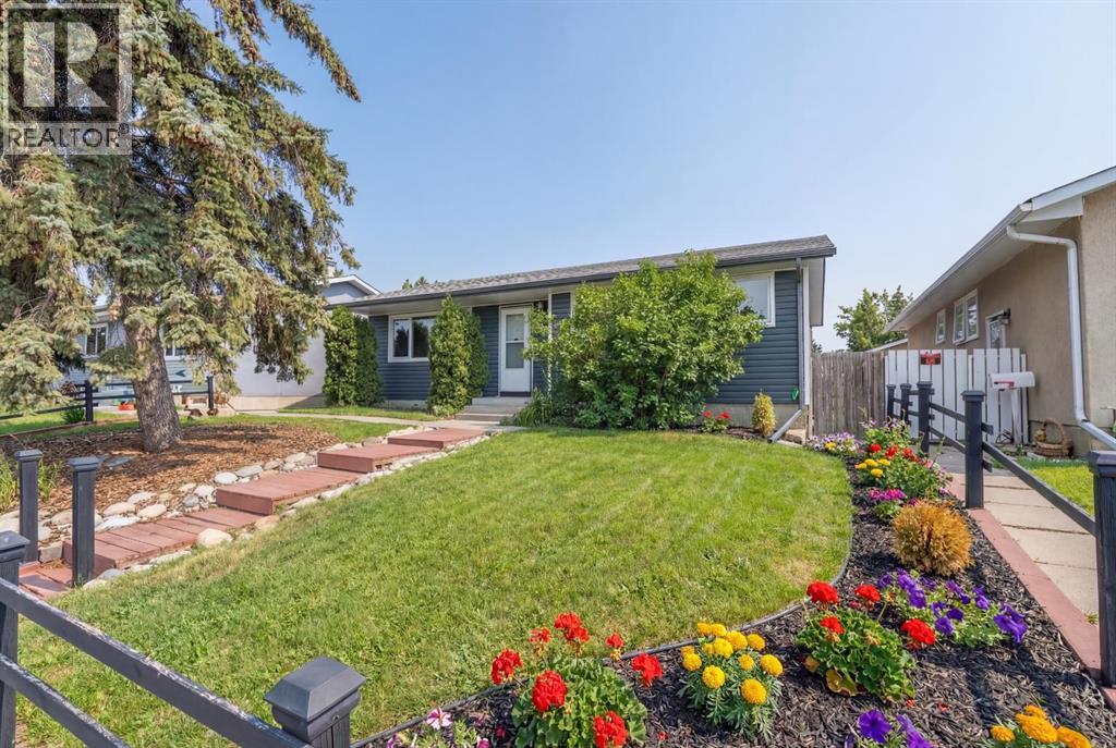 724 Pinecliff Road NE