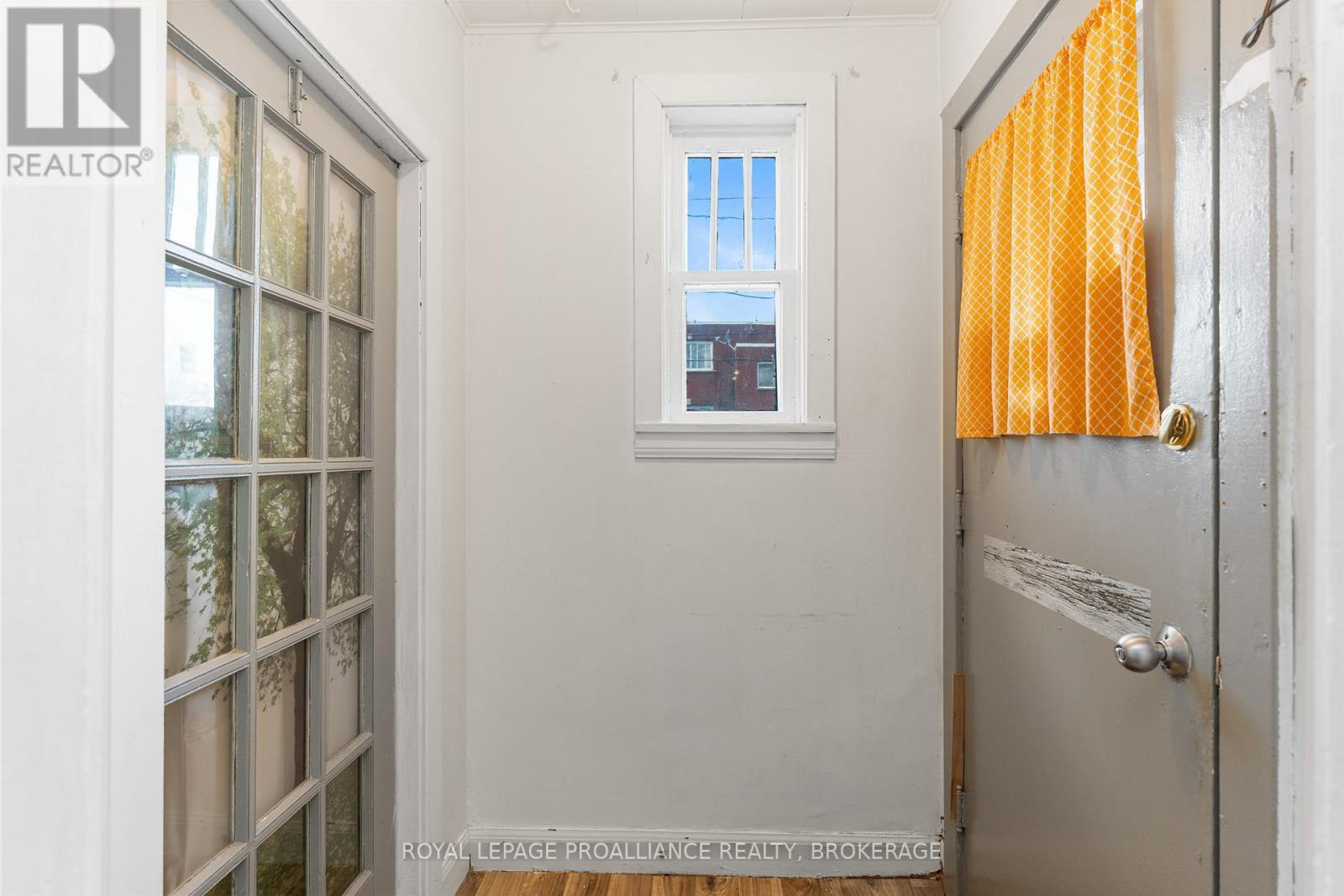 545 MACDONNELL STREET