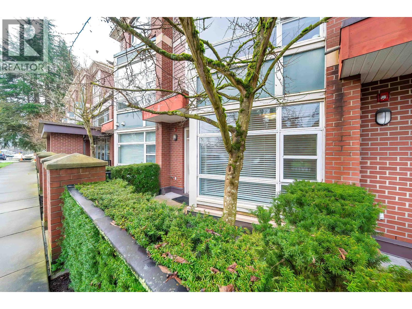 2 6611 ECKERSLEY ROAD