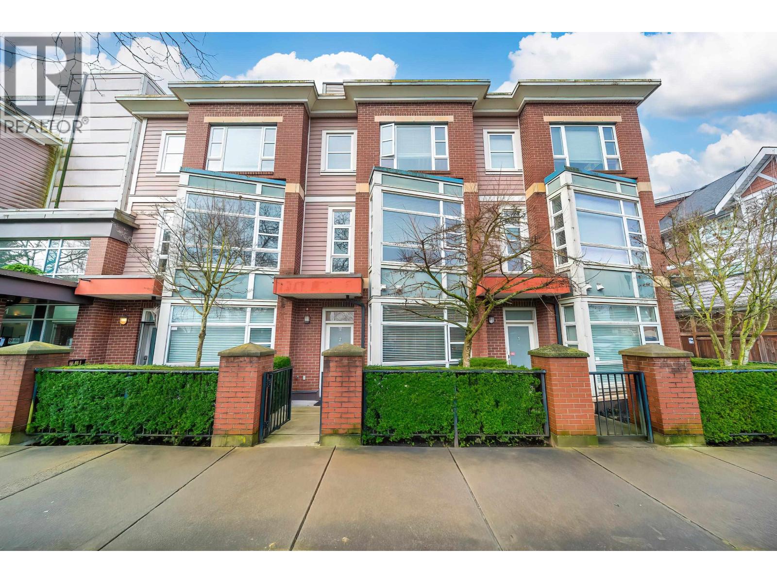 2 6611 ECKERSLEY ROAD