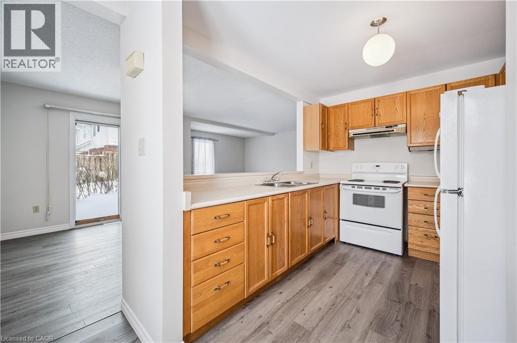 205 HIGHLAND Crescent Unit# 35