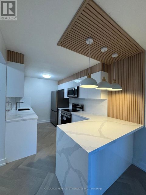 10 - 914 MOHAWK ROAD E Hamilton (Lisgar) ON L8T2R8