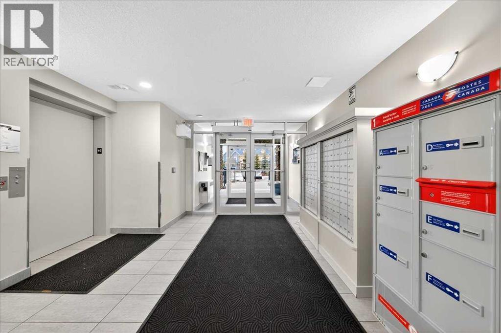 302, 200 Cranfield Common SE