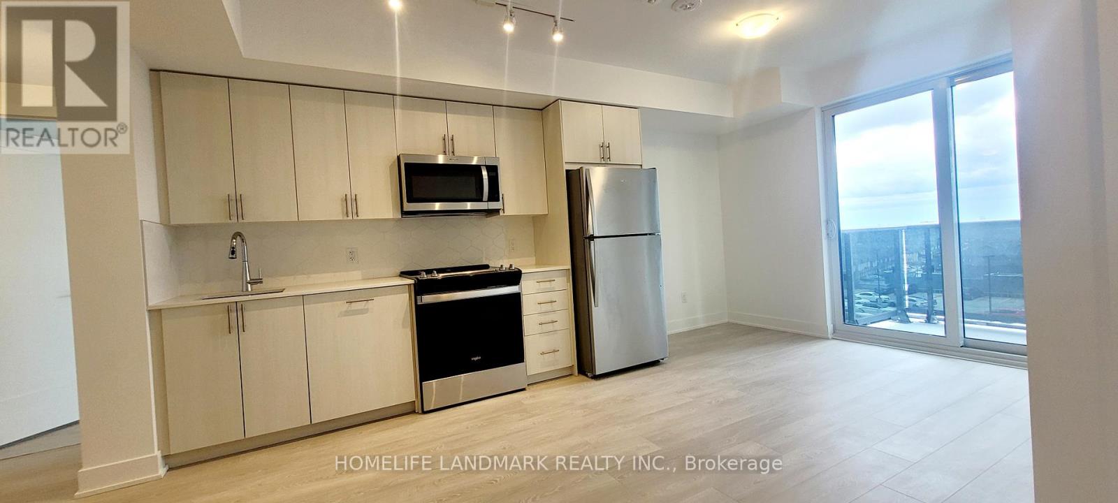 724 - 2545 SIMCOE STREET N