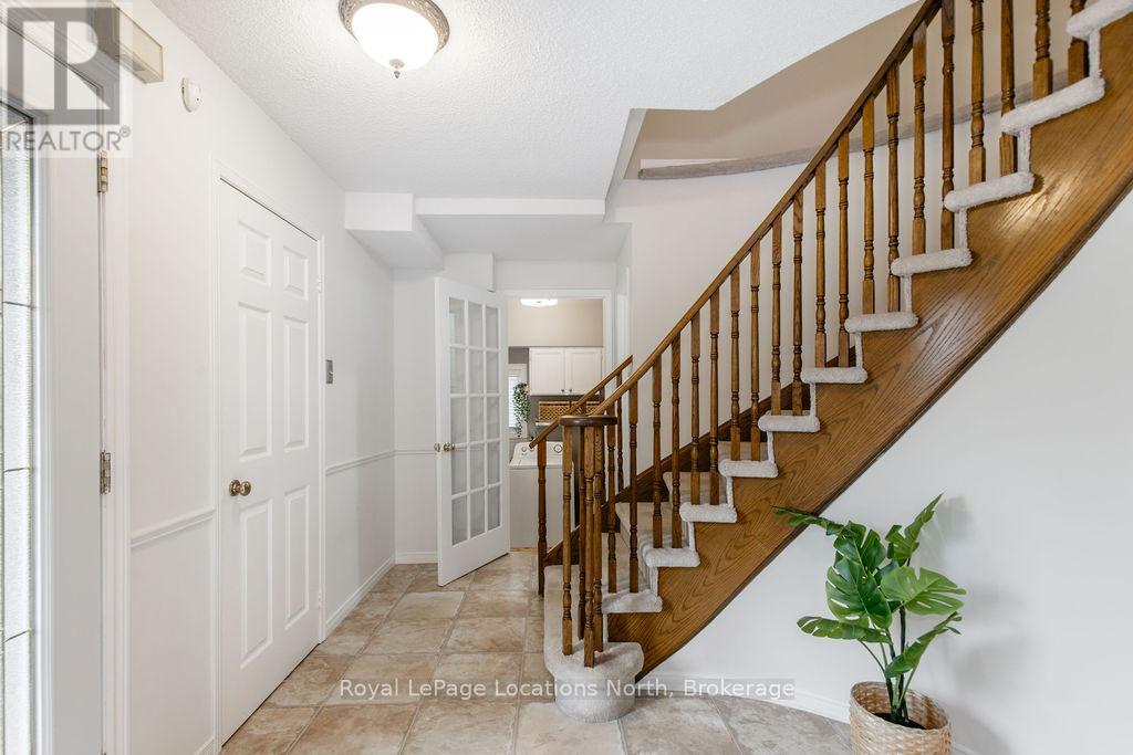 10 BARWICK DRIVE
