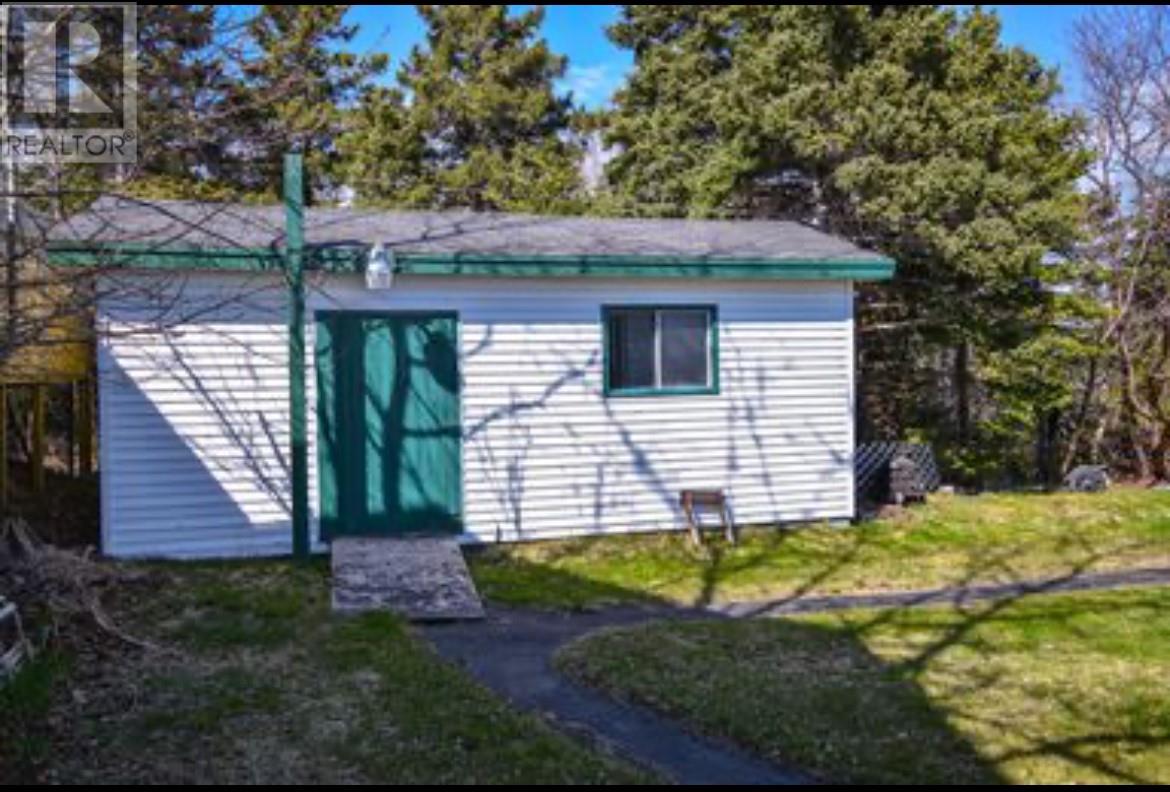15 Fleetside Road