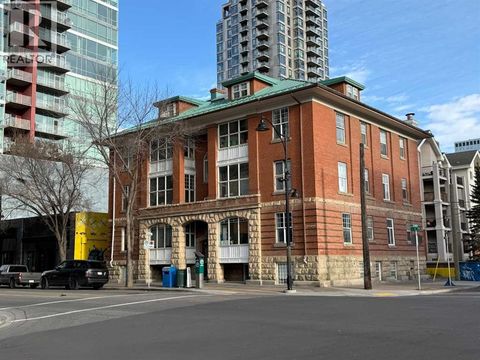 1324 1 Street SW Calgary AB T2R0V7