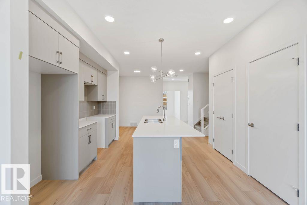 455 30 ST SW