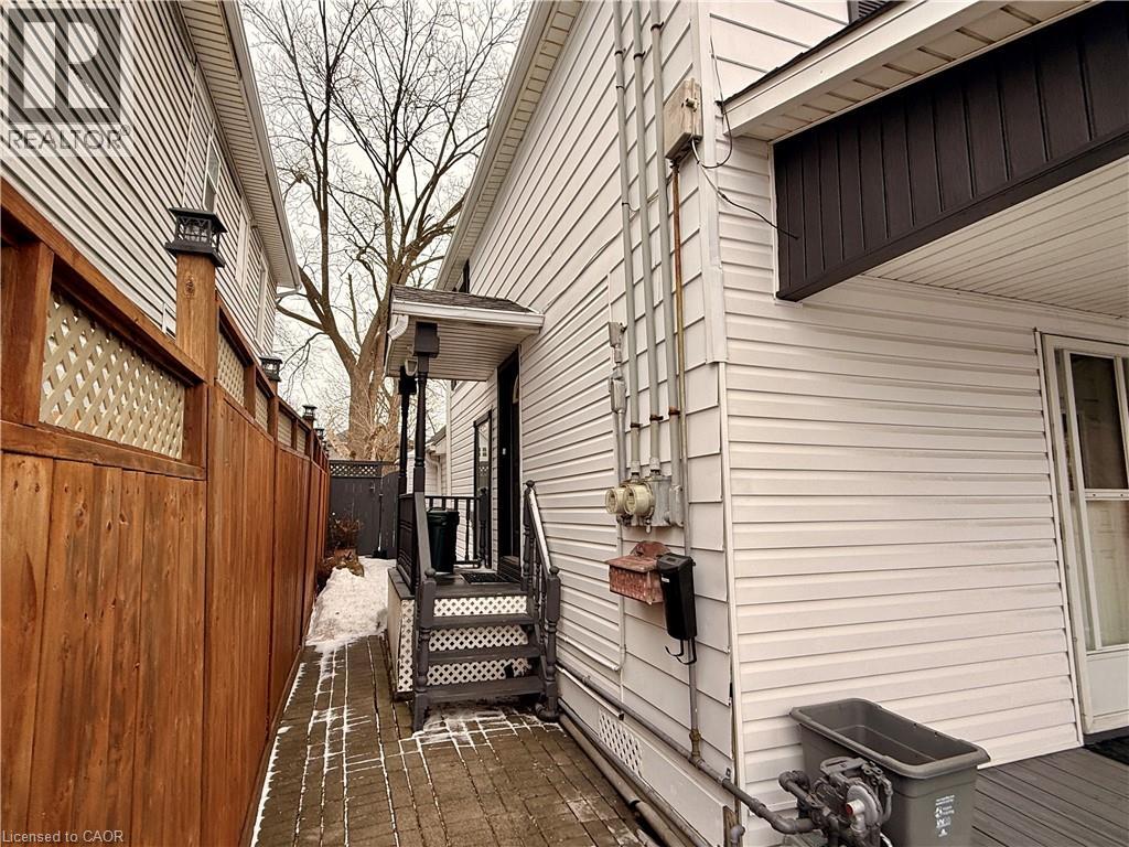 484 EAST MAIN Street