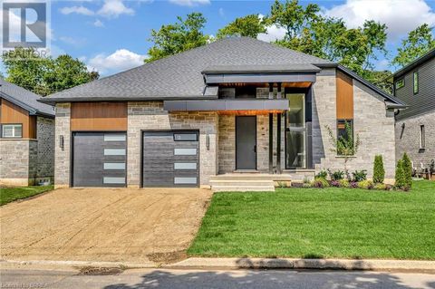 161 PARKSIDE Drive Brantford ON N3T0S9