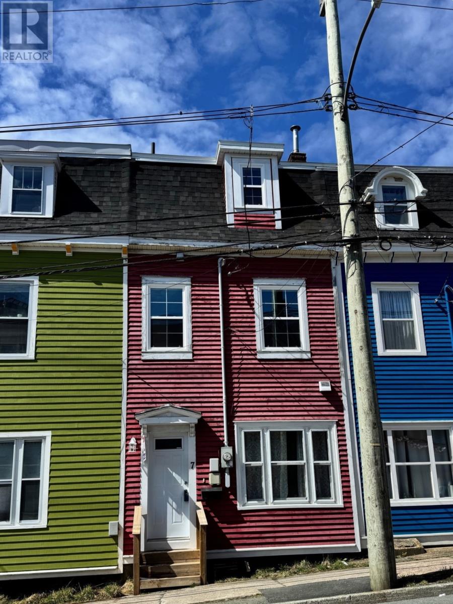 7 Parade Street