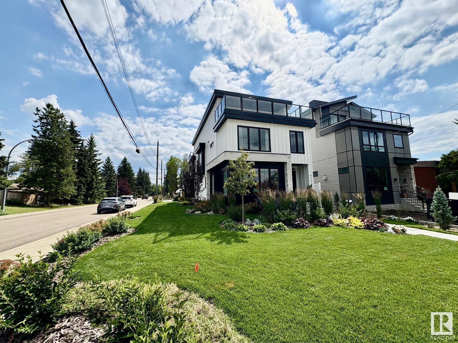 9503 88 AV NW
