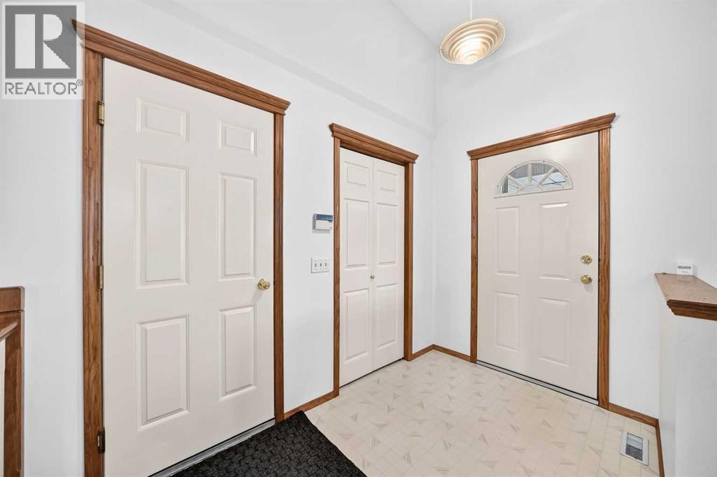 30 Tipping Close SE