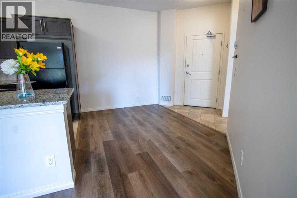 1123, 1540 Sherwood Boulevard NW