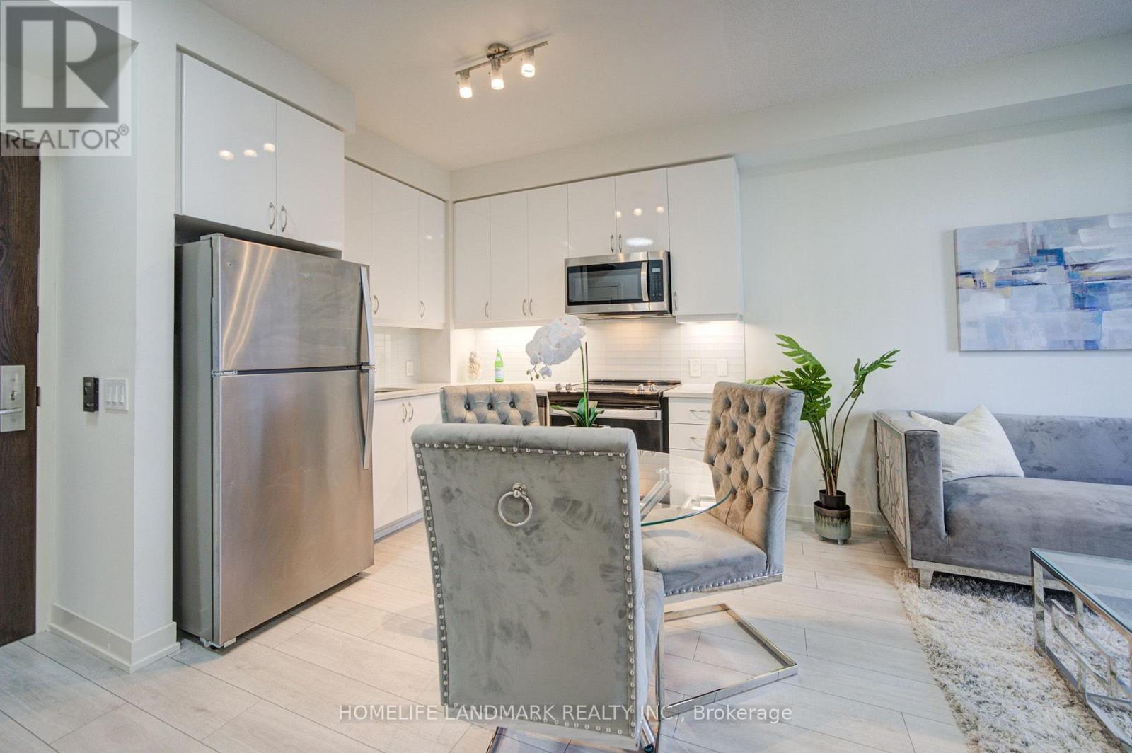 818 - 4955 YONGE STREET