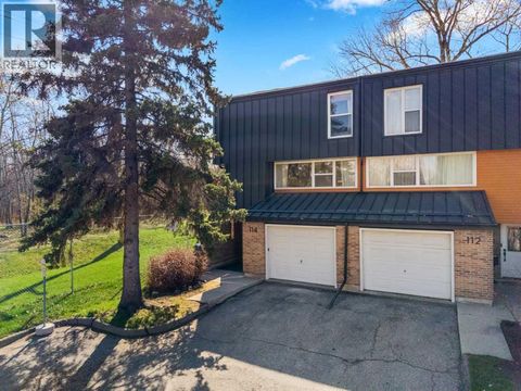 114 Brae Glen Lane SW Calgary AB T2W1B6