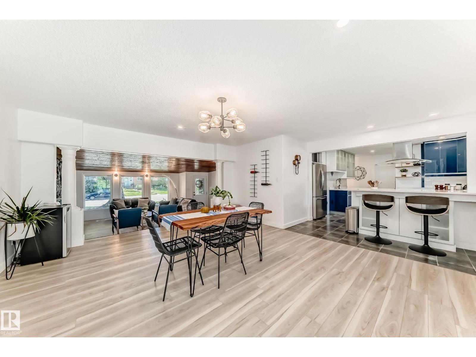 15226 81 AV NW