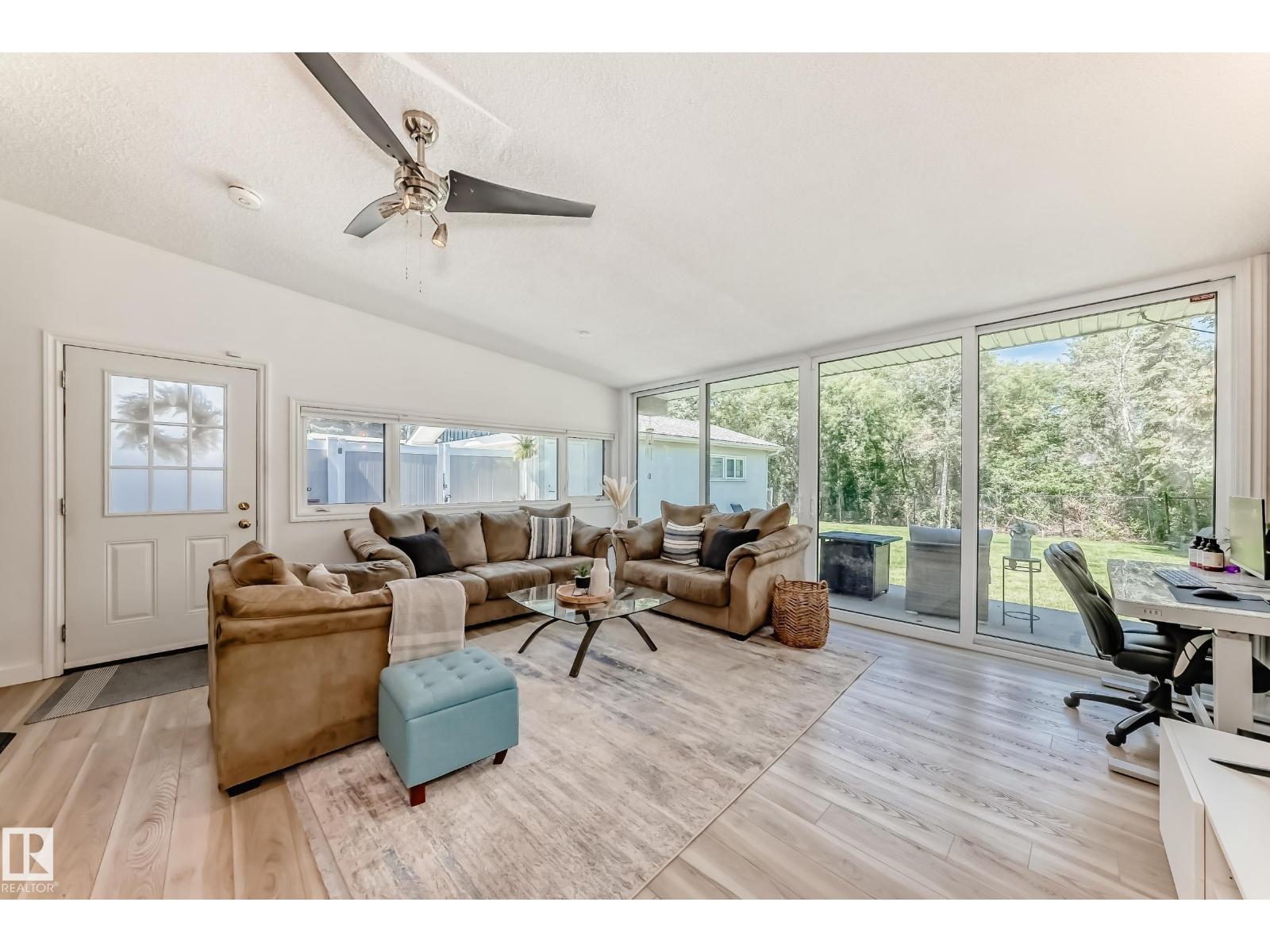 15226 81 AV NW