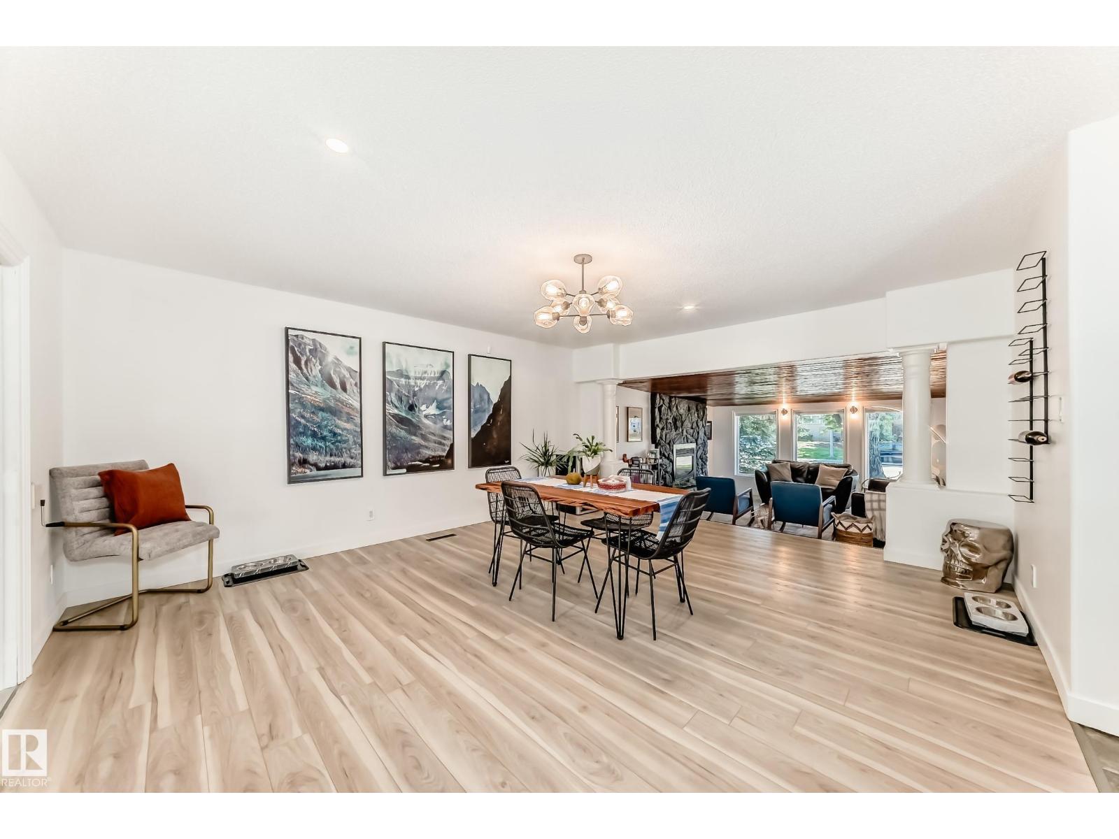 15226 81 AV NW