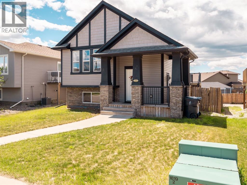 148 Mt Sundial Court W