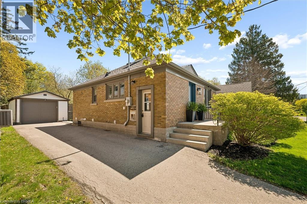 256 BOWMAN Street