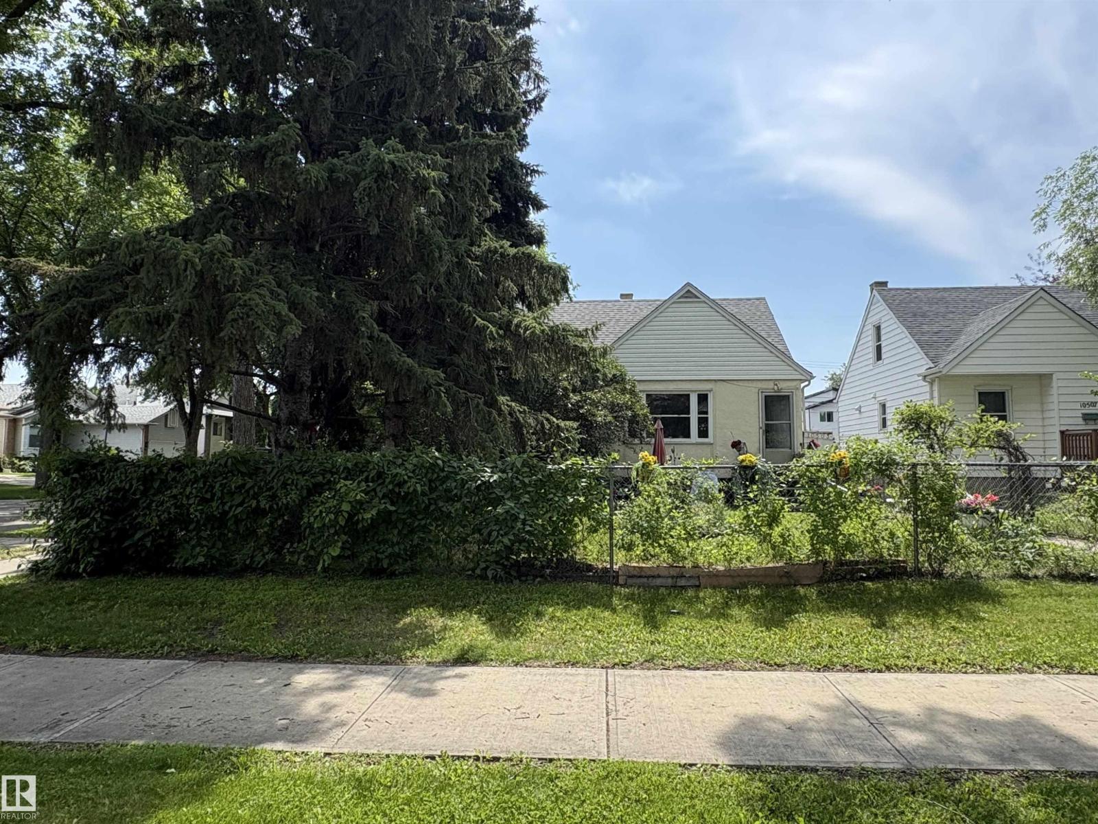 10503 67 AV NW