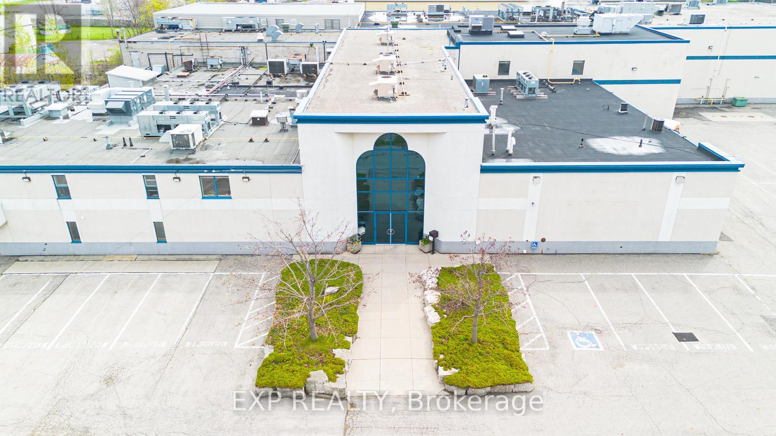 46 COMMUNITY AVENUE