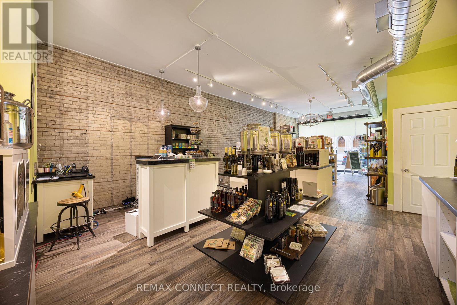 151 RONCESVALLES AVENUE