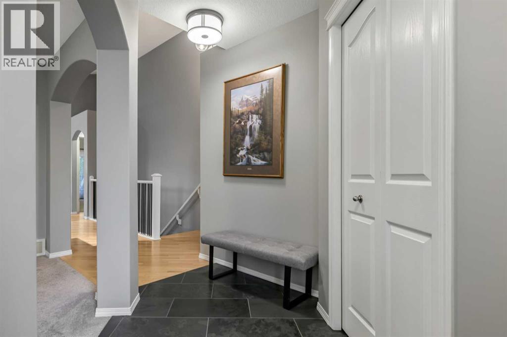 416 Silverado Range Heights SW