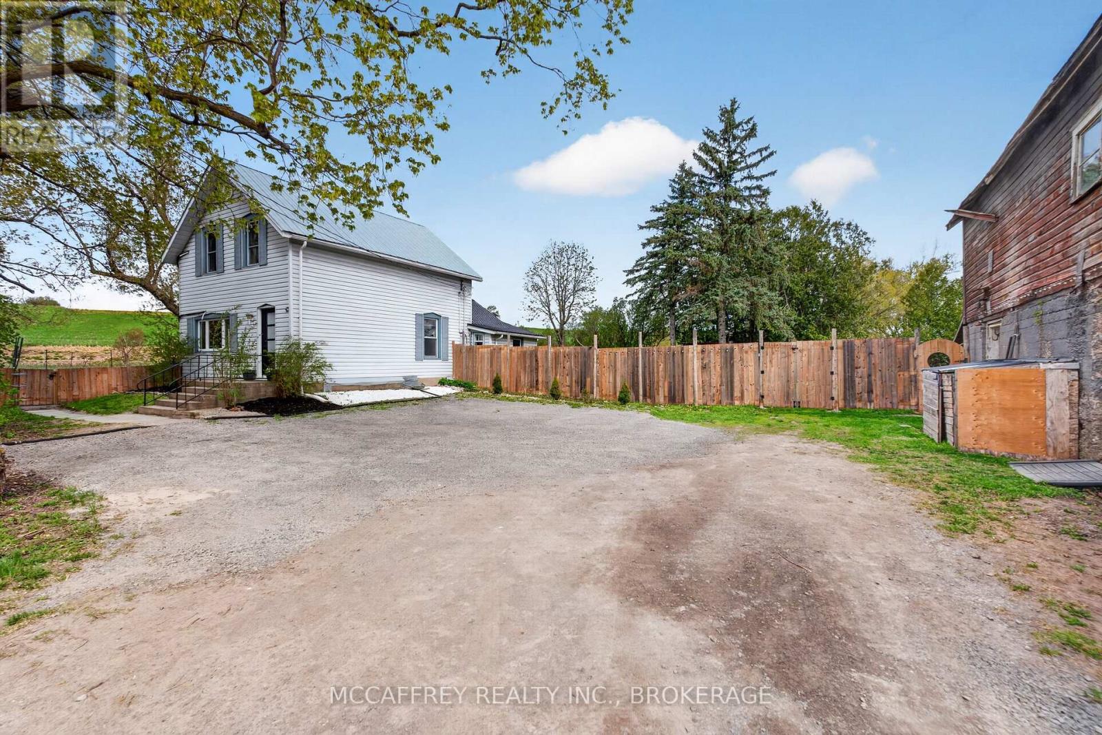 476 HOARDS ROAD
