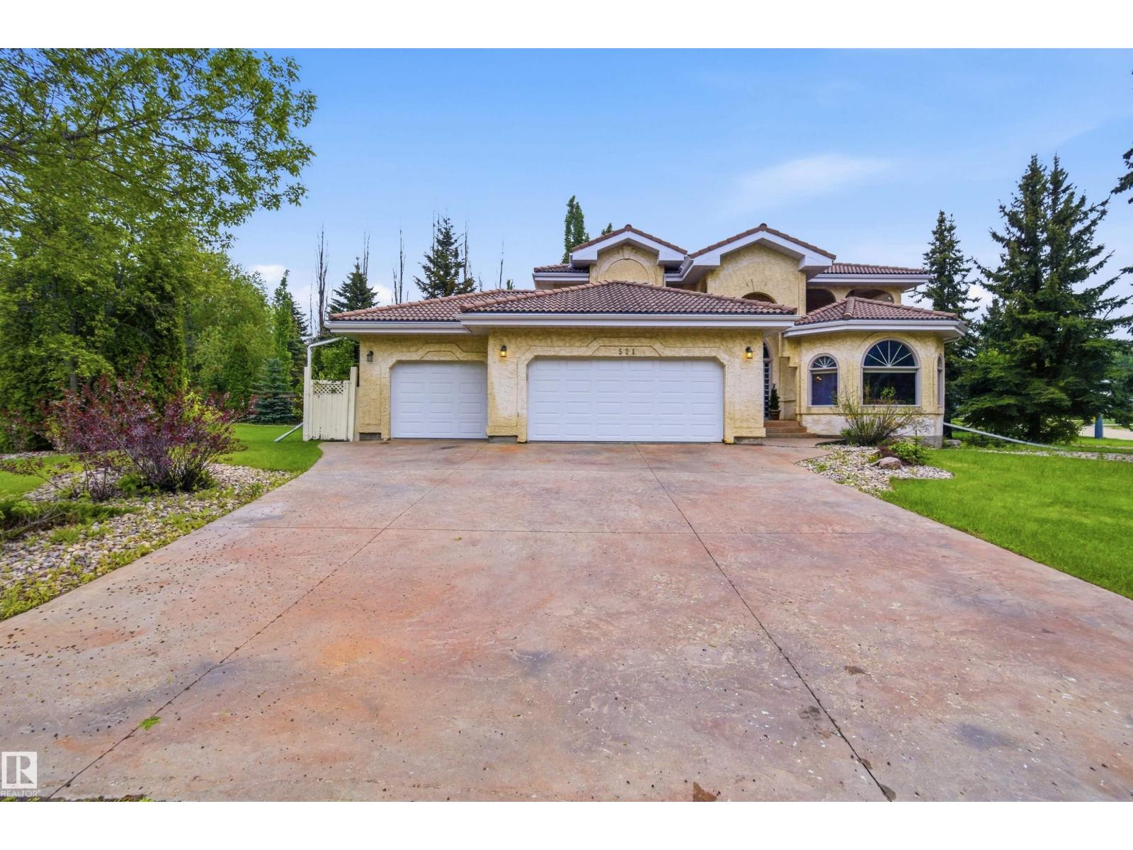 521 ESTATE DR