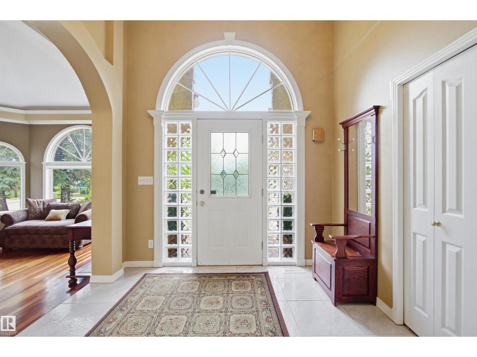 521 ESTATE DR