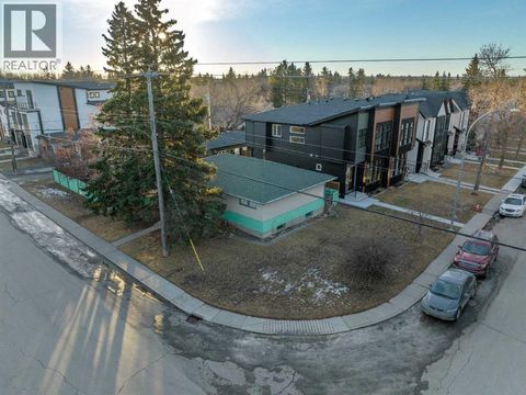 4313 30 Avenue SW Calgary AB T3E0T4